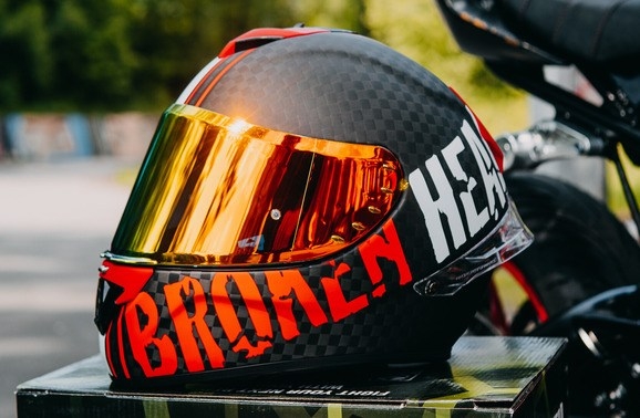 BrokenHead-BeProud-RacePro-Carb-red-visor-1xTfzTDgkp5hTi